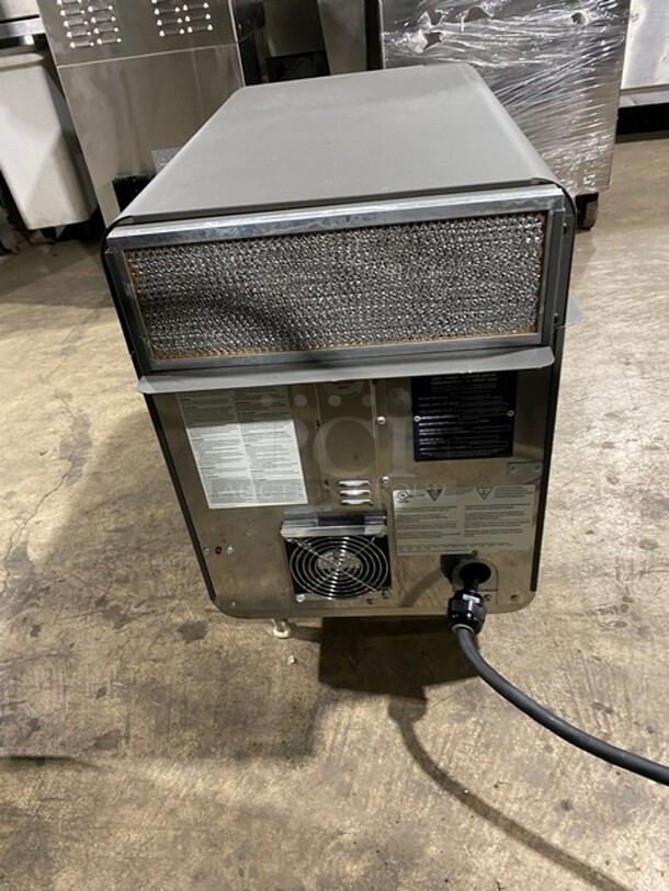 LATE MODEL! 2019 Turbo Chef Commercial Countertop Rapid Cook Oven! On Small Legs! Model: NGO SN: NGOD50560 208/240V 60HZ 1 Phase - Image 4 of 8