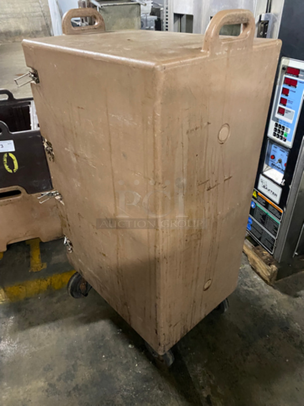 Cambro Insulated Food Pan Carriers! With Side Handles! 3x Your Bid! - Image 5 of 5