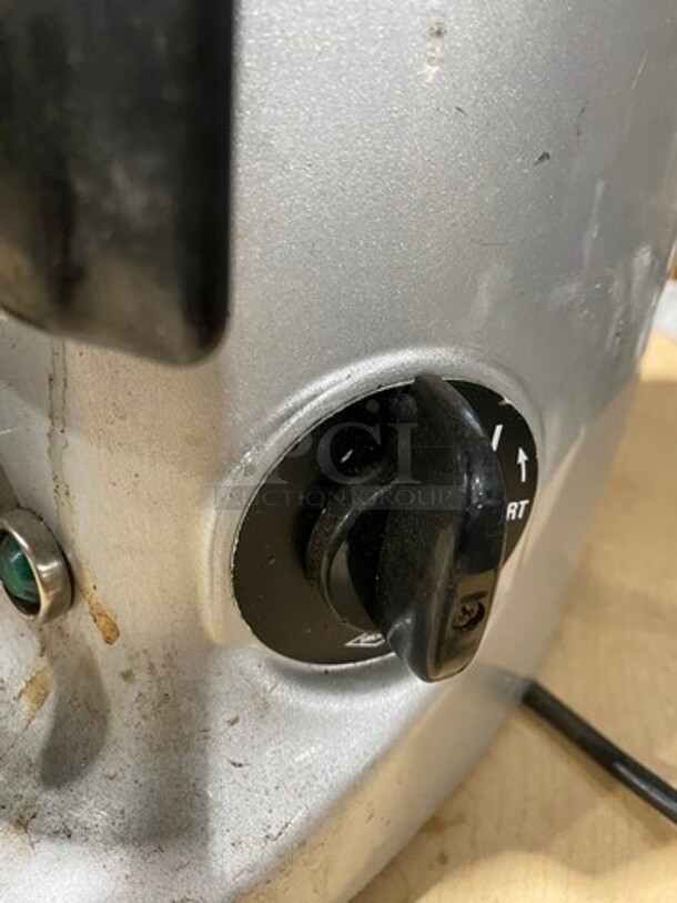 Mazzer Luigi Commercial Countertop Coffee Bean Grinder! Stainless Steel Body! Model: SUPERJOLLYAUT SN: 0602520 220/230V - Image 9 of 11