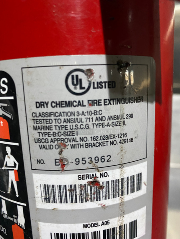 Ansul Sentry Dry Chemical Fire Extinguisher! Model: A05 Class: 3-A:10-B:C - Image 5 of 5