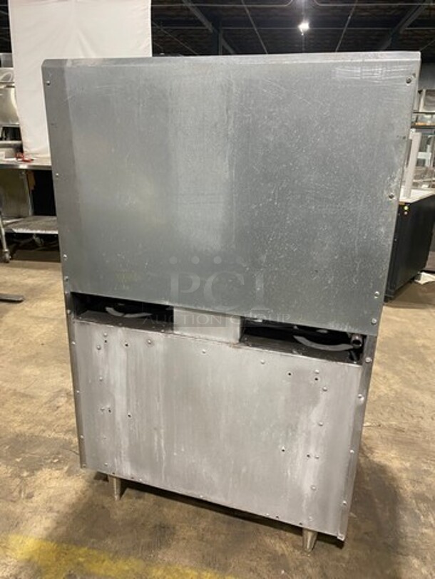 Therma Tek Commercial Natural Gas Powered 6 Burner Stove! With Raised Back Splash! With Oven Underneath! All Stainless Steel! On Legs! - Image 4 of 10