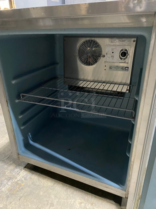Delfield Enodis Commercial Single Door Lowboy/Worktop Cooler! All Stainless Steel! Model: 406STAR2 SN: 0605036100705T 115V 60HZ 1 Phase - Image 5 of 8