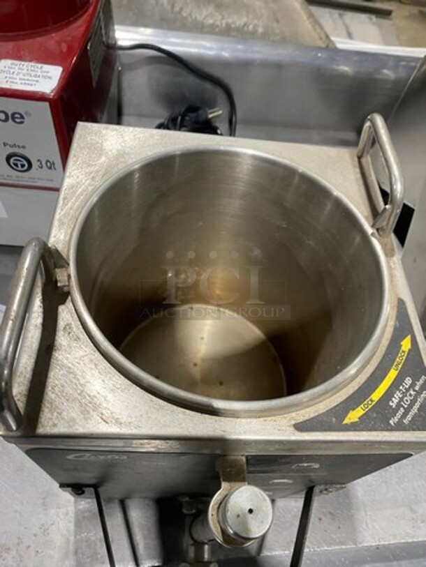 Curtis Commercial Countertop Satellite Coffee Server! Model: GEM3 - Image 5 of 5