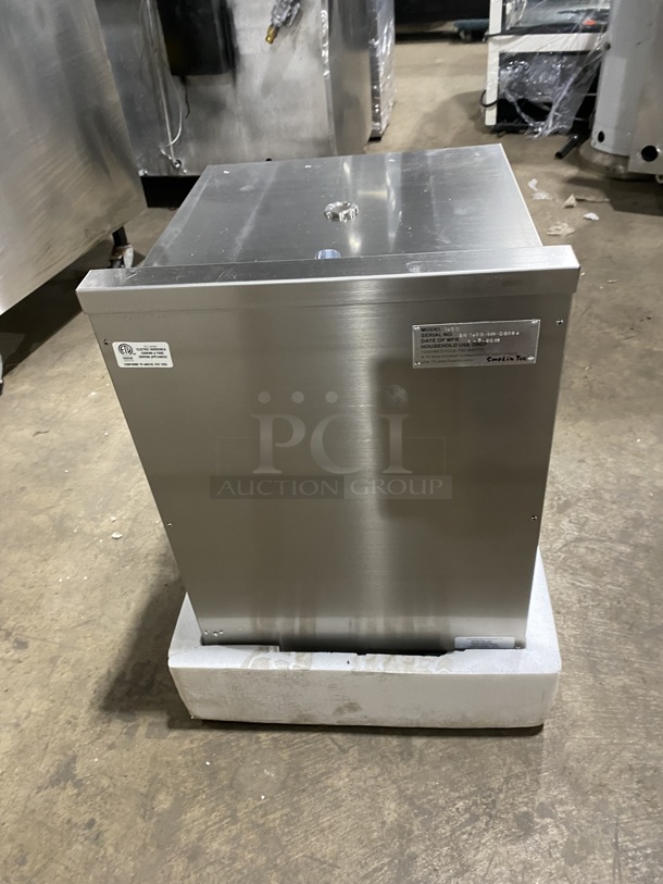 BRAND NEW IN THE BOX! Smokin Tex Electric Powered Insulated Pro Series Smoker/Slow Cooking Oven! Model 1400! SN: 140014908064 Real Wood Flavor! 110V 1 Phase! On Casters!
 - Image 4 of 9