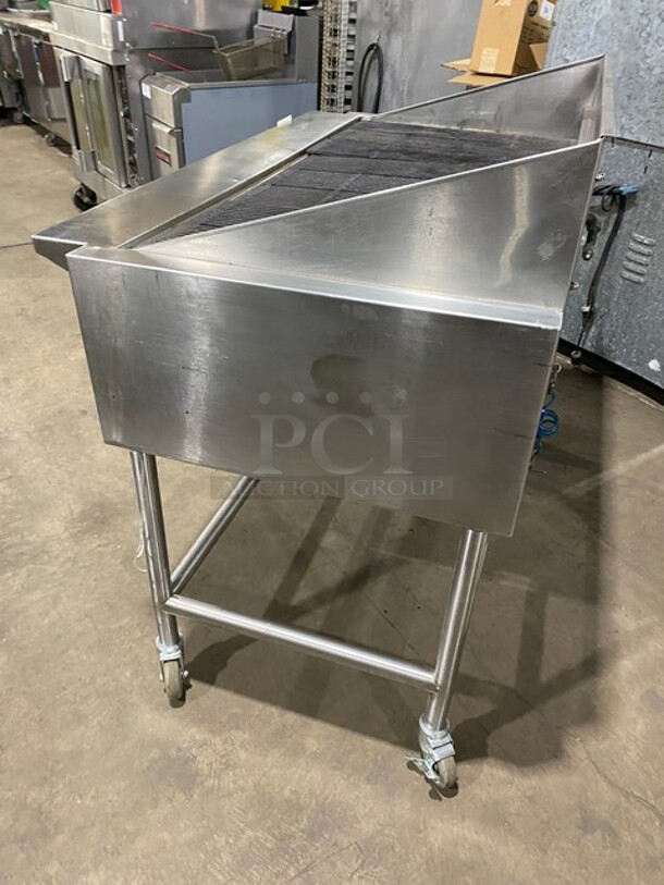All Stainless Steel Commercial Natural Gas Powered Char Broiler Grill! With Back And Side Splashes! All Stainless Steel Stand ! On Commercial Casters! - Image 3 of 9