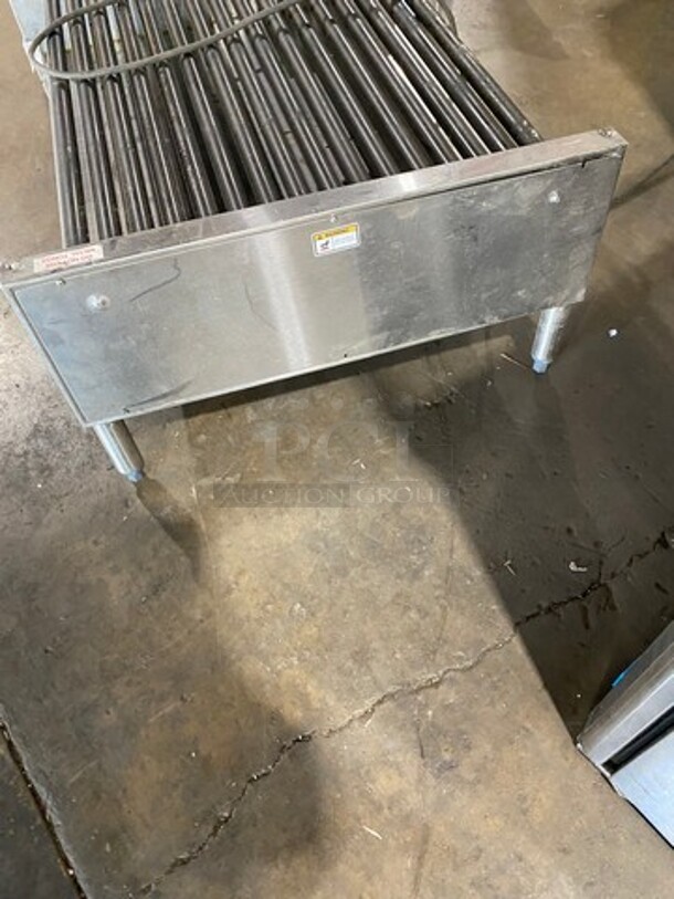 APW Wyott Commercial Countertop Hot Dog Roller Grill! All Stainless Steel! Model: HRS755T SN: 817961611364 208/240V 60HZ 1 Phase - Image 3 of 8