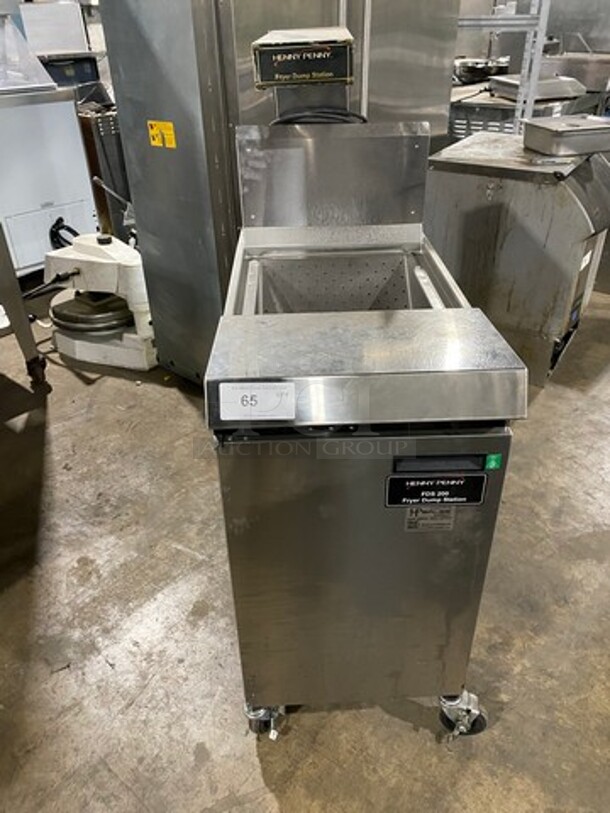 Henny Penny Commercial Floor Style Fryer Dump Station! With Overhead Heating Lamp! All Stainless Steel! Model FDS200! On Casters! - Image 1 of 8