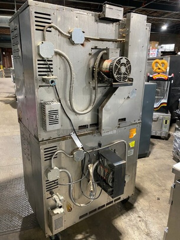 American Range Commercial Natural Gas Powered Double Deck Convection Oven! With Solid Doors! All Stainless Steel! On Casters! Model: MSD2 150706081 - Image 3 of 12