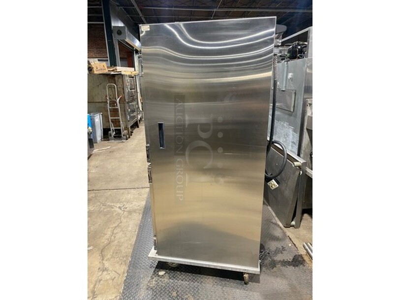 Nice! Crescor Stainless Steel Commercial QuikTherm Retherm Oven on Commercial Casters. 208V, 1Phase. Tested and Working! Model CO151F1818B208
 - Image 5 of 8