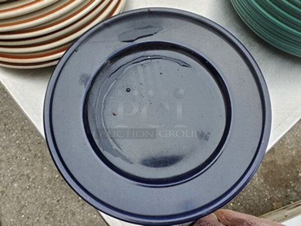 Round dessert Plate. - Image 1 of 3