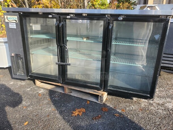 AVANTCO 3 Glass Door Beer Cooler 115Volts 73X25X34 - Image 2 of 8