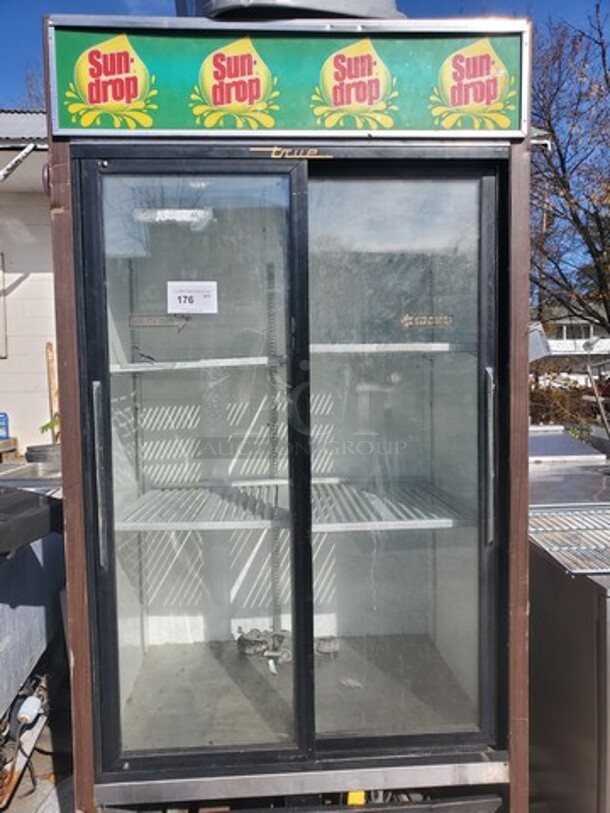 TRUE 2 Glass Sliding Door Merchandiser (Signs of wear) 40X29X78 - Image 1 of 7