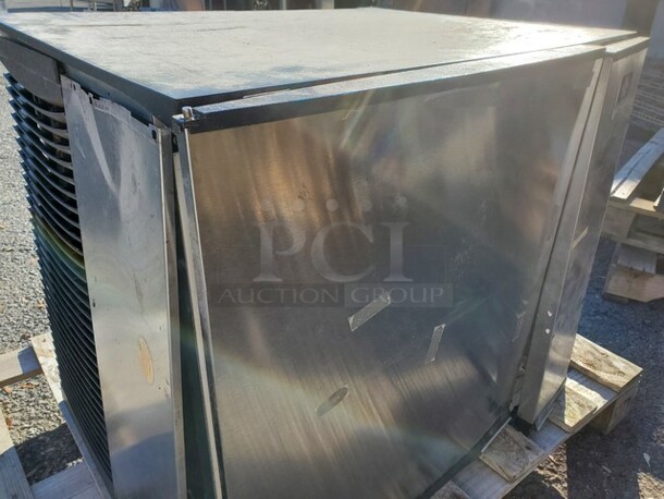 Manitowoc SY0854A water  Cooled Ice Maker! No bin and not condenser  - Image 6 of 6