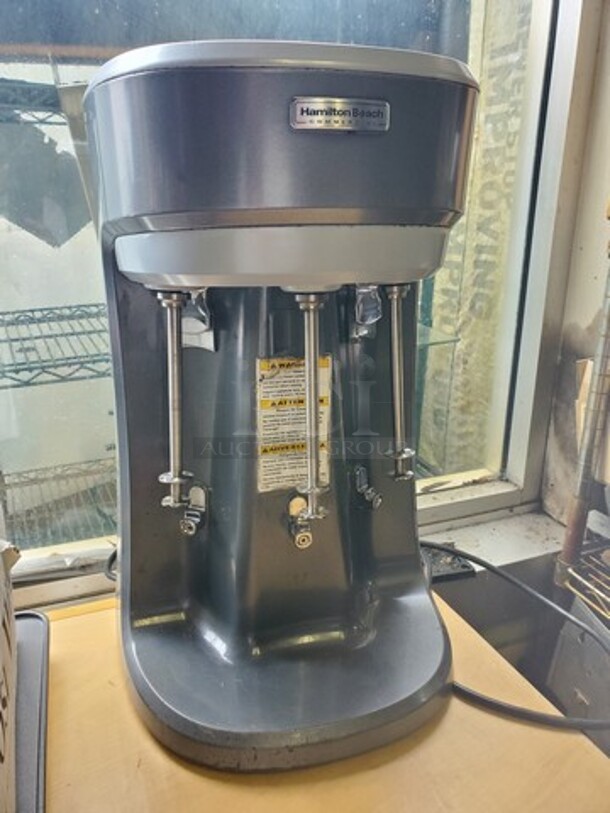 Hamilton Beach Triple Spindle Drink Mixer! - Image 3 of 4
