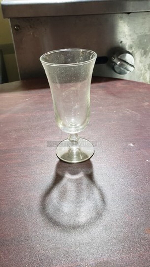 Lot of 11 Glasses - Image 1 of 1