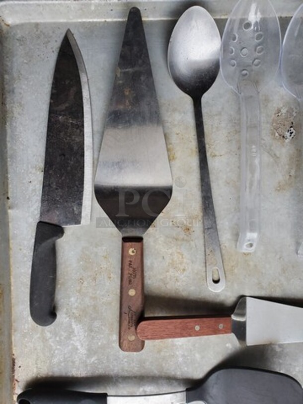 ALL ONE MONEY Kitchen Utensils!  - Image 3 of 4