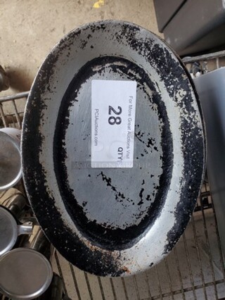 ALL ONE MONEY! Lot of 15 Oval Aluminum Sizzler Platter 