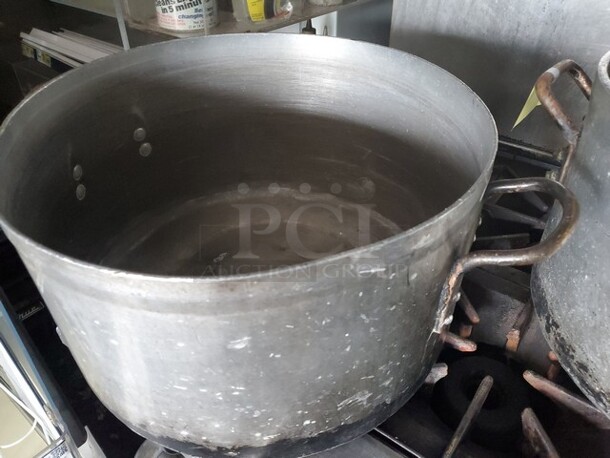 Aluminum Pot 18X11 - Image 3 of 4