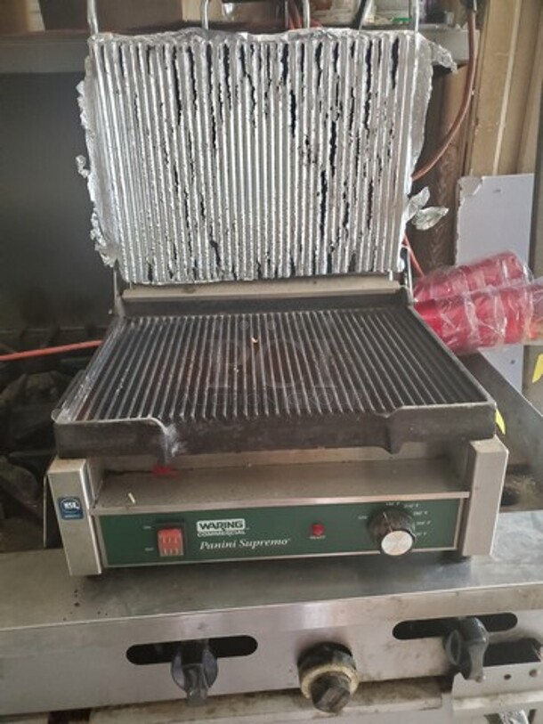 Waring WPG250 Panini Supremo Grooved Top & Bottom Panini Sandwich Grill with Timer - 14 1/2" x 11" Cooking Surface - 120V, 1800W - Image 1 of 5