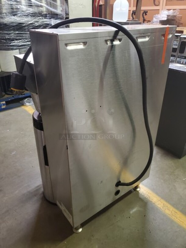 Fetco Extractor Series Twin CBS-2052e Coffee Brewer - Image 5 of 6