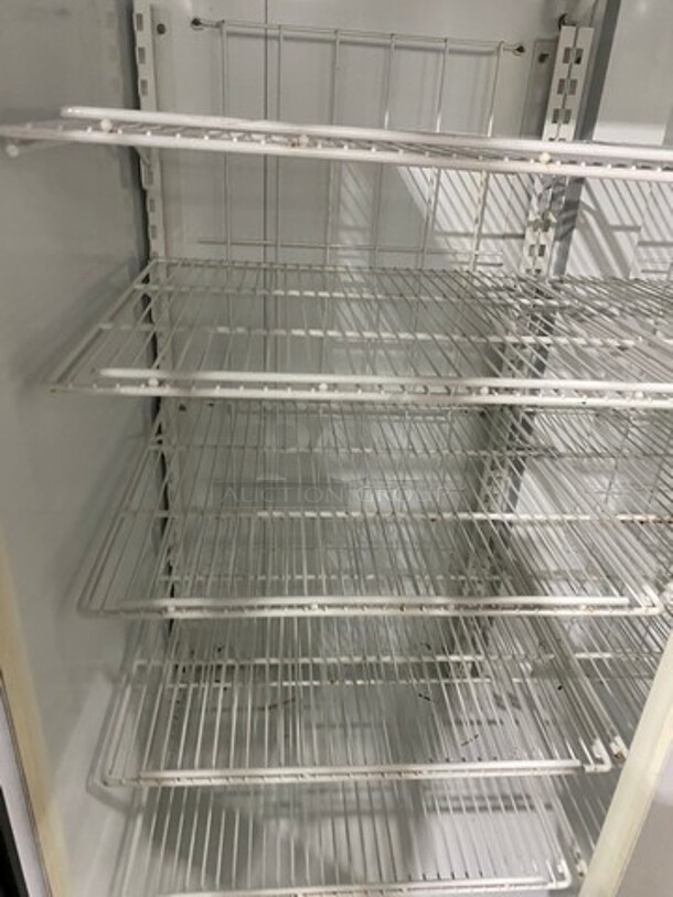 Master Bilt Commercial 2 Door Reach In Freezer Merchandiser! With View Through Doors! Poly Coated Racks! Model: BLG48HD SN: JU463604 115V 60HZ 1 Phase - Image 6 of 9