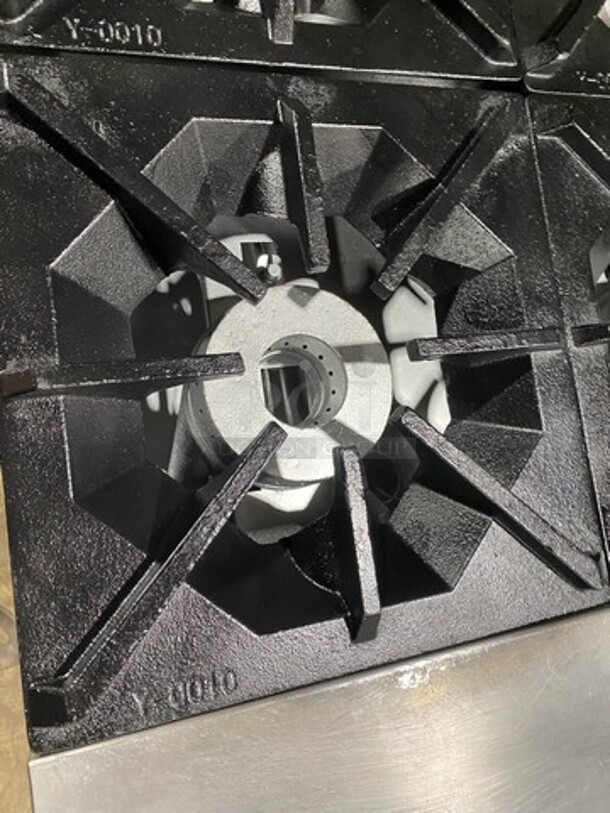 Commercial Natural Gas Powered 10 Burner Stove! With Raised Back Splash And Salamander Shelf! With 2  Oven Underneath! All Stainless Steel! On Casters! - Image 6 of 9