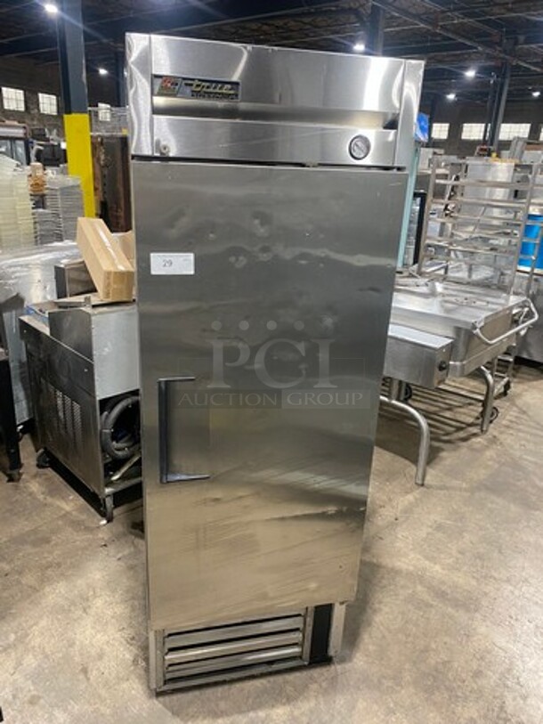 True Commercial Single Door Reach In Refrigerator! Solid Stainless Steel! Model: T23 SN: 11808102 115V 60HZ 1 Phase - Image 1 of 9