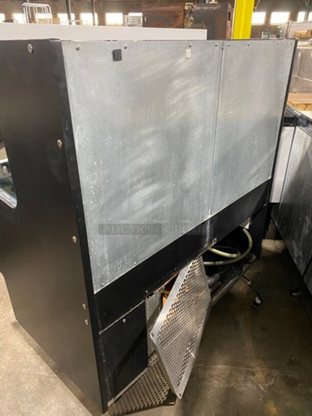 Artica Commercial Refrigerated Open Grab-N-Go Display Case Merchandiser! With Front Cover! - Image 3 of 7