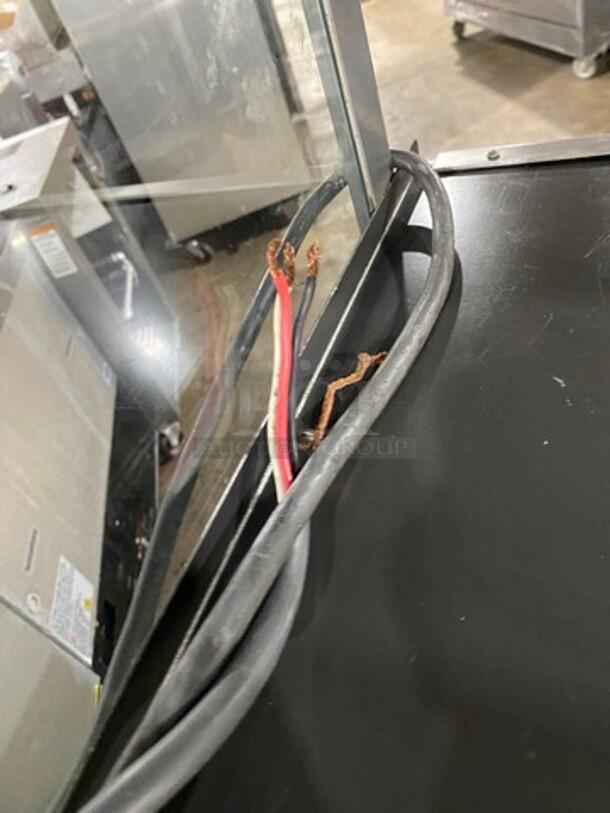 Hatco Commercial Countertop Heated Shelf Merchandiser! Model: GRSDH60D SN: 2143579609 120/208/240V - Image 8 of 8