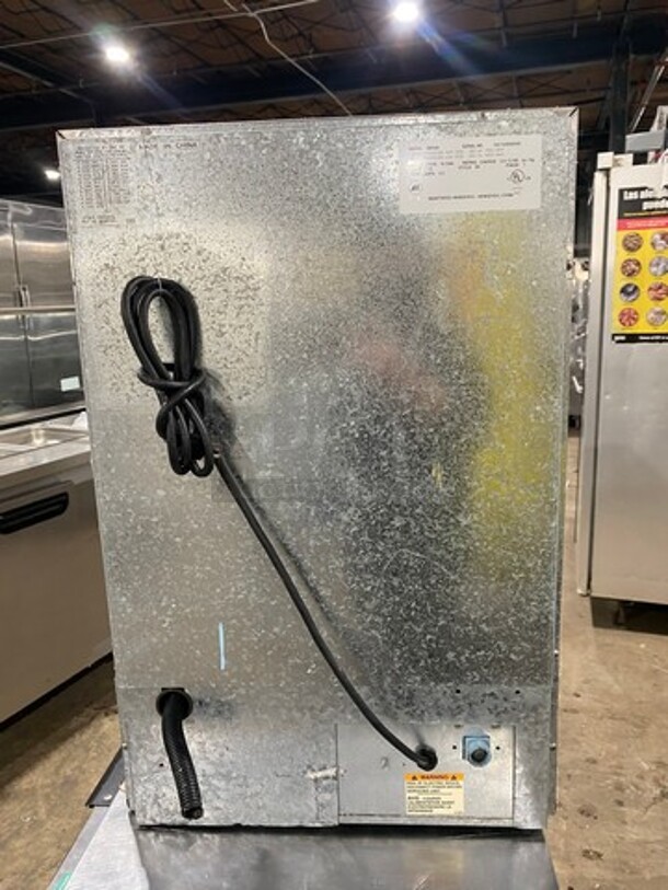 Manitowoc Commercial Under The Counter Ice Making Machine! Model QM30A SN: 031250055 115V 1 PH - Image 3 of 8
