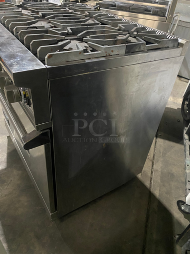 Viking Gas Powered 6 Burner Stove! With Full Size Oven Underneath! All Stainless Steel! - Image 4 of 12