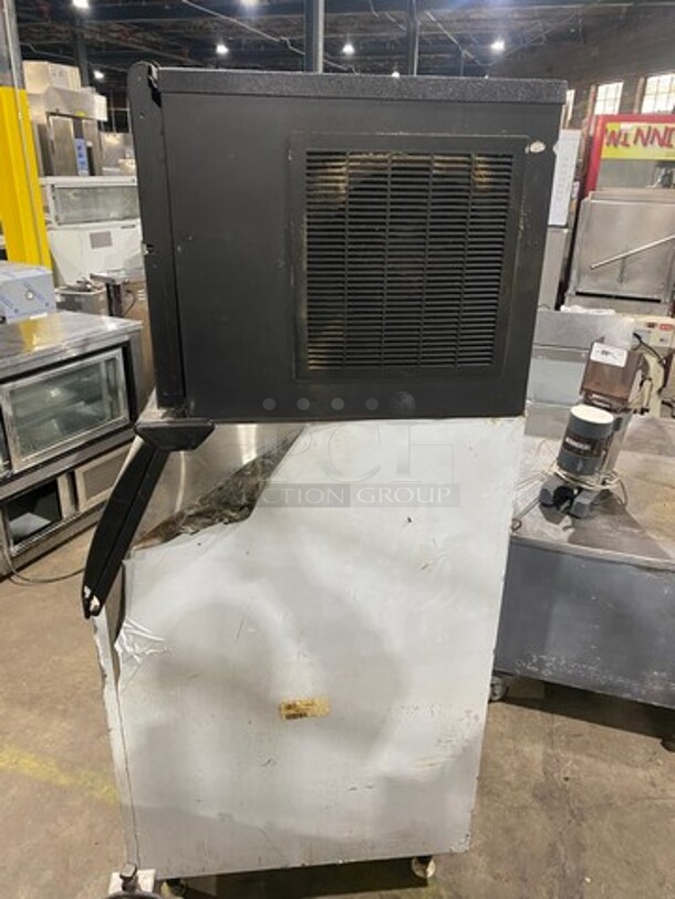 Ice-O-Matic Commercial Ice Maker Machine! With Commercial Ice Bin! All Stainless Steel! On Legs! Model: ICE0406HA4 SN: 10021280010881 208/230V 60HZ 1 Phase - Image 4 of 8