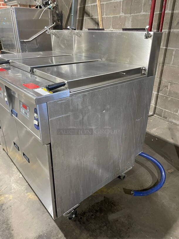 SWEET! Pitco Late Model Commercial 3 Bay Natural Gas Powered Pasta Cooker/Rethermalizer! All Stainless Steel! On Casters! 115V! Model: SRTG SN: G16AD007609! - Image 2 of 12