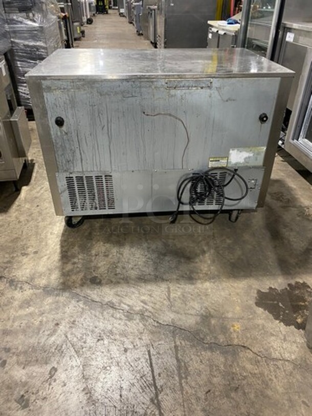 Everest Commercial 2 Door Lowboy/ Worktop Cooler! All Stainless Steel! On Casters! Model: ETBR2 SN: BTBR211070002 115V 60HZ 1 Phase - Image 3 of 8