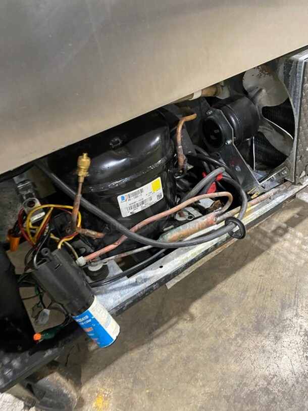 True Commercial Refrigerated Mega Top Sandwich Prep Table! With 2 Door Refrigerated Storage Underneath! All Stainless Steel! With Poly Coated Racks! On Casters! 115V 1 Phase! Model: TSSU-36-08 SN: 8815688! - Image 8 of 8