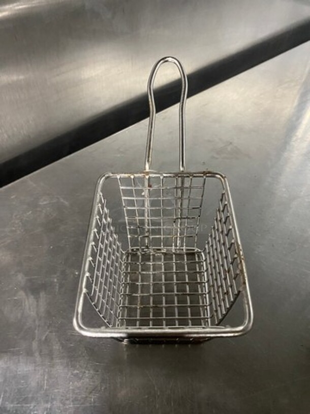 ALL ONE MONEY! Winware Mini Fryer Baskets! Perfect For Serving Finger Food!  - Image 4 of 6