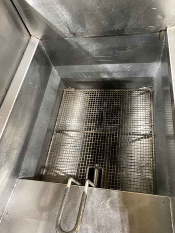 Frymaster Commercial Natural Gas Powered Deep Fat Fryer With Side Dumping Station! With Metal Frying Baskets! With Back Splash! All Stainless Steel! On Casters! Model: FM145ESC SN: 0204GH0013 - Image 6 of 12