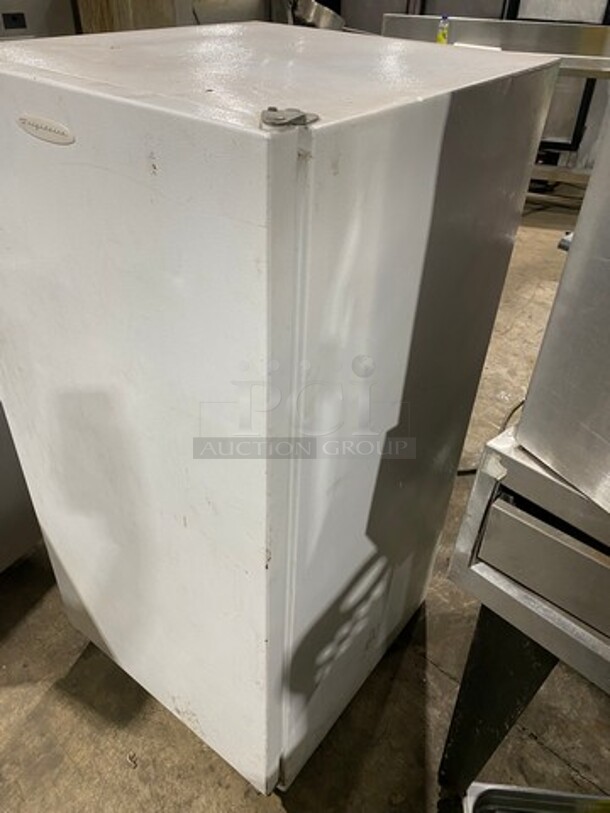 Frigidaire Single Door Freezer! With Poly Racks And Shelves! Model: FFU0912DW3 SN: WB73026768 115V - Image 2 of 9
