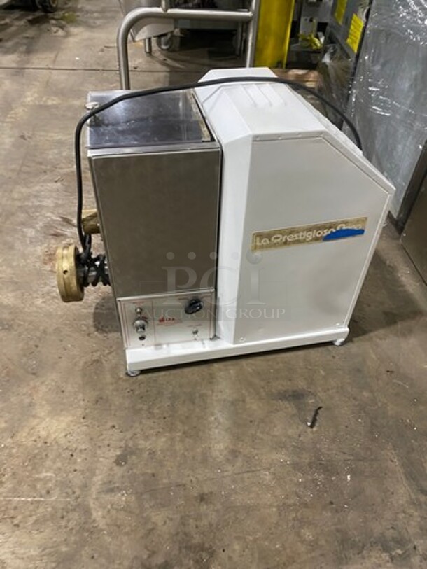 La Prestigiosa Commercial Countertop Pasta Molder! Model: 2000 - Image 2 of 8