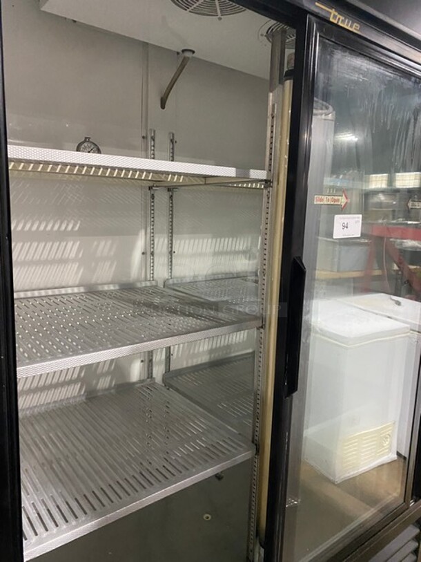 True Reach In Merchandiser w/ 2 Sliding Glass Doors and 6 Racks! model AK9434A SN:588452 115 Volts 1 Phase - Image 5 of 9