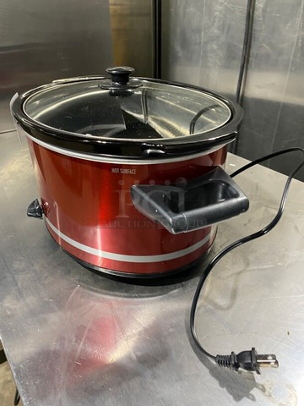 Hamilton Beach Countertop Slow Cooker Crock Pot! With 8QT Capacity! With Lid! Model: 33184 - Image 2 of 9