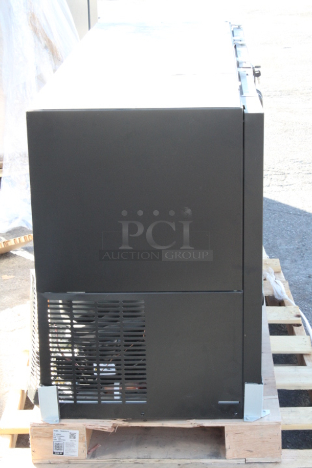 BRND NEW SCRATCH & DENT! Avantco UBB-72-GT-G 73" Black Underbar Height Narrow Glass Door Back Bar Refrigerator with Galvanized Top and LED Lighting 72 3/4 x 24 7/16 x 34 1/4. Outer layer of glass is broken on left door. 115 Volts 3.5 Amps 1 Phase 60 Hertz. S/N: 228797658. WORKING prior to cord being damaged! - Image 3 of 8