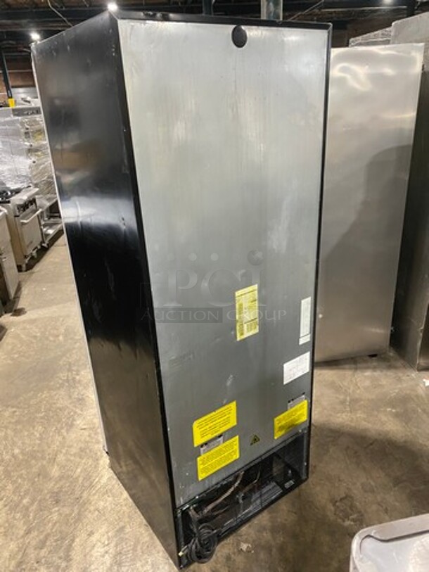 Metalfrio Commercial Single Door Reach In Cooler Merchandiser! With View Through Door! With Poly Coated Racks! Model: NG27CHC 120V - Image 4 of 8
