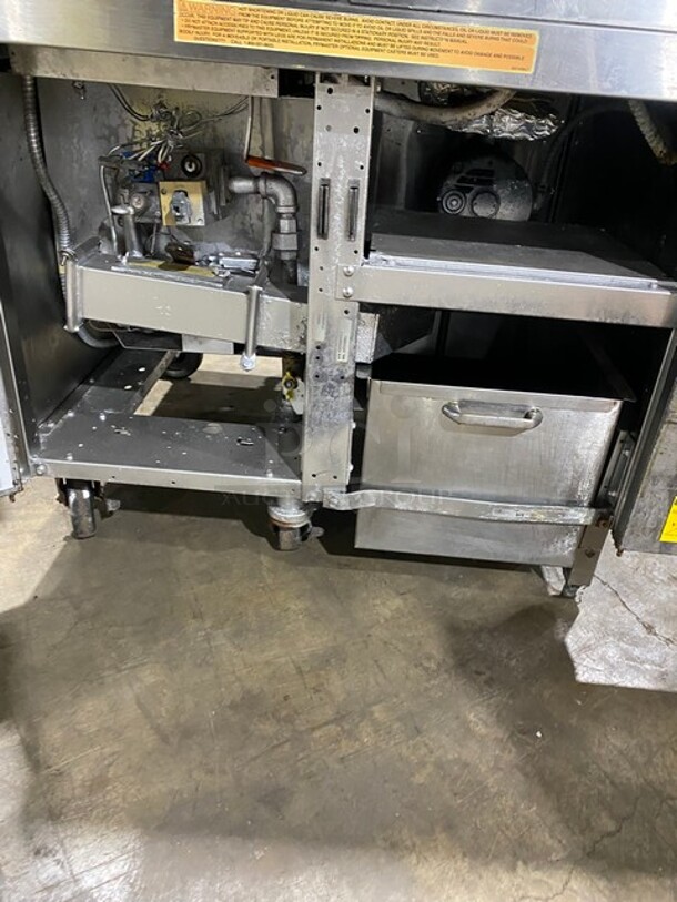 Frymaster Commercial Natural Gas Powered Deep Fat Fryer With Side Dumping Station! With Metal Frying Baskets! With Back Splash! All Stainless Steel! On Casters! Model: FM145ESC SN: 0204GH0013! - Image 8 of 11