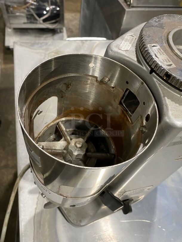 Mazzer Luigi Commercial Countertop Coffee Bean Grinder! Stainless Steel Body! Model: MAJORTIMER SN: 1101652 120V 60HZ 1 Phase - Image 5 of 9