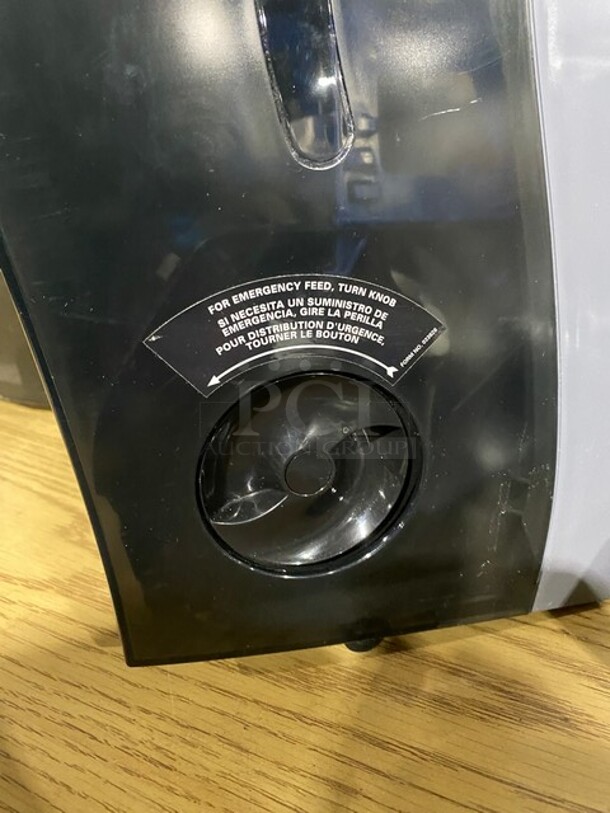 Kimberly Clark! Manual Paper Towel Dispenser! 2 X Your Bid! - Image 3 of 6