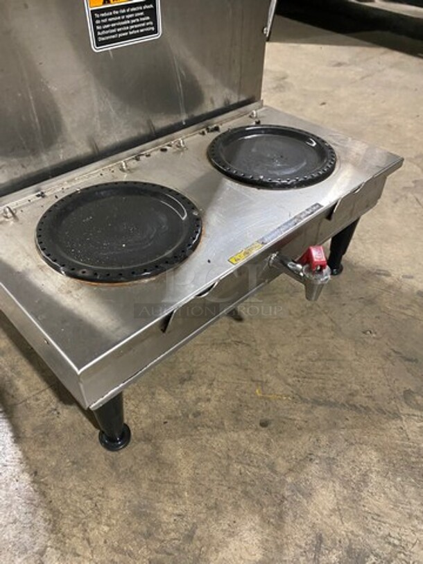 Bunn Commercial Countertop Dual Coffee Brewing Machine! With Hot Water Line! All Stainless Steel! On Small Legs! Model: DUAL SN: DUAL126259 120V 60HZ 1 Phase - Image 6 of 8