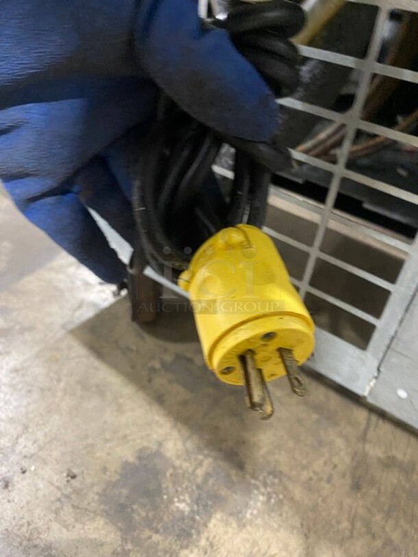 WOW! Continental Commercial Mega Top Sandwich/Salad Prep Table! With 3 Door Refrigerated Base! With 2 Overhead Shelves! All Stainless Steel! On Casters! 115V 1 Phase! Model: CRA60-12 SN: 157A5975! - Image 10 of 10