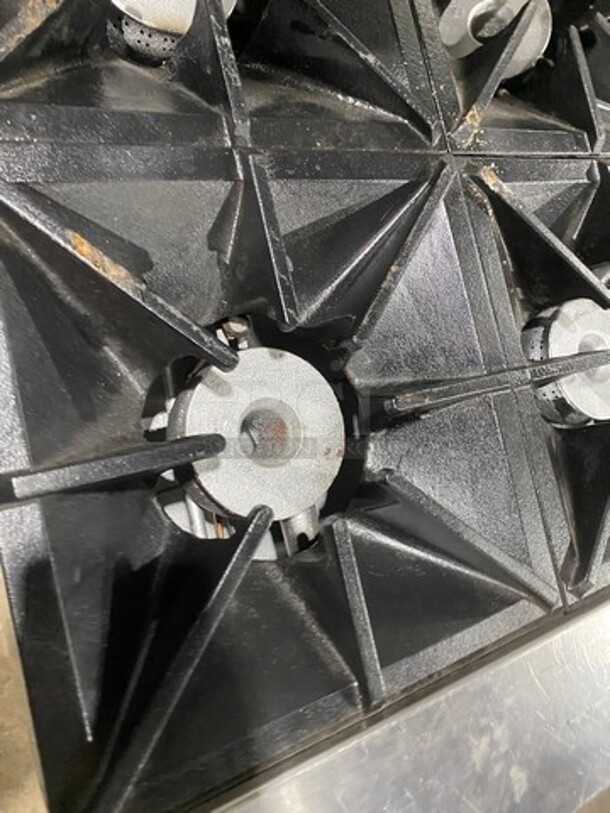 WOW! Southbend Commercial Natural Gas Powered 6 Burner Stove! With Raised Back Splash And Salamander Shelf! With Oven Underneath! All Stainless Steel! On Legs! Model: S36D SN: 14L05400 - Image 6 of 11