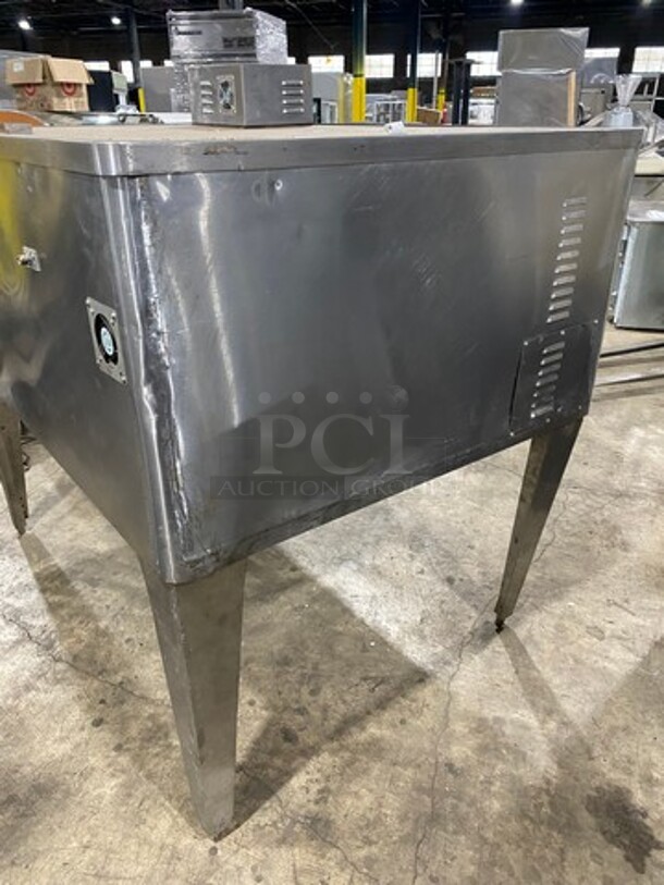 WOW! Blodgett Electric Powered Single Deck Pizza/Baking Oven! All Stainless Steel! On Legs! WORKING WHEN REMOVED! Model: 1048DD/AA-S SN: 112296QC092A 120V 60HZ 1 Phase - Image 3 of 10